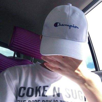 小恐龙骑石车圣诞版